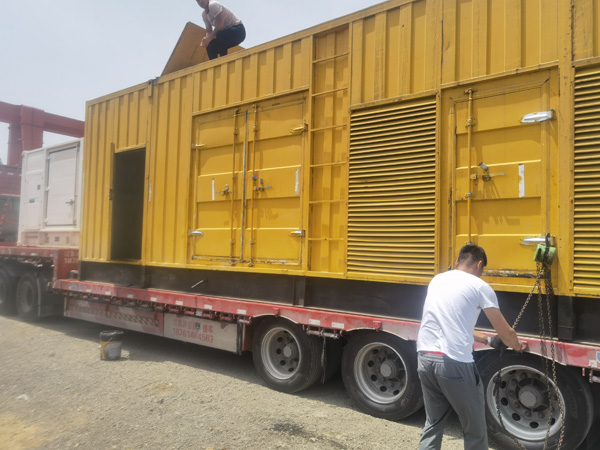 察哈尔右翼后发电机出租100KW发电机需要什么规格的电缆线？